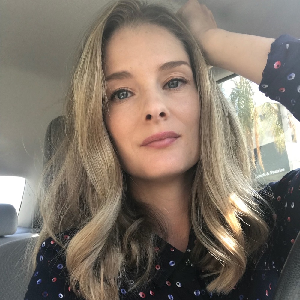 Meet your Posher, Elizabeth